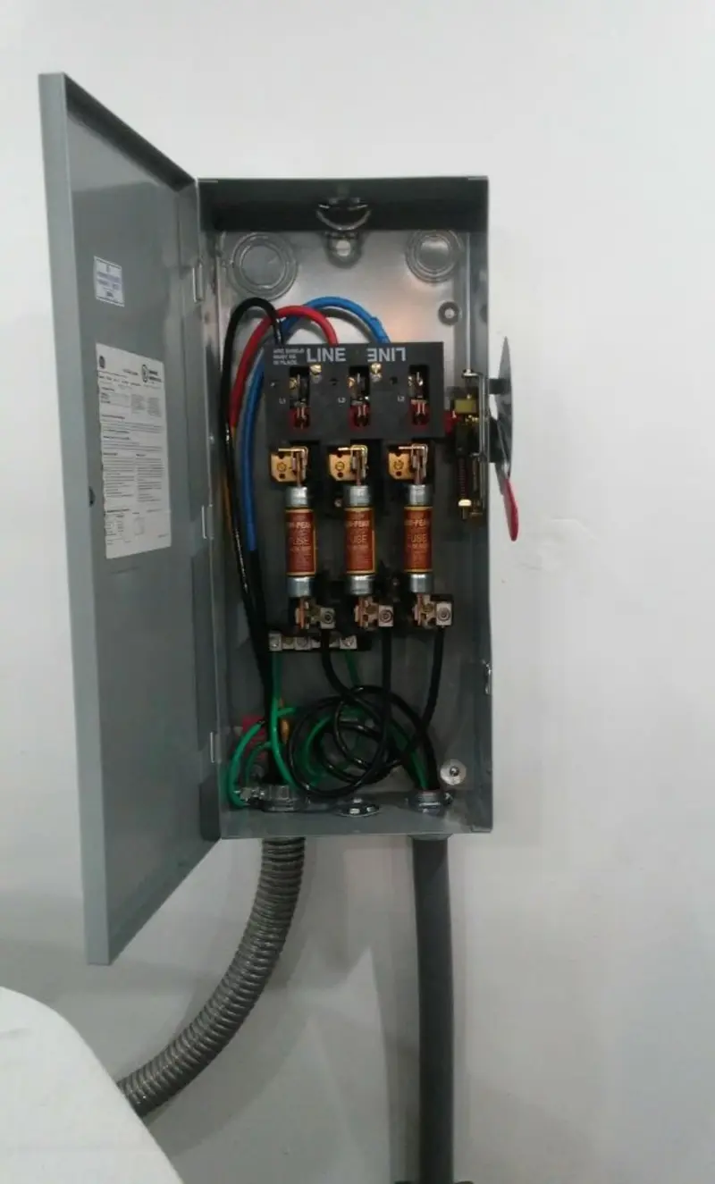 Three-phase disconnect switch installed for Smoke Detector Installation in Ives Estates